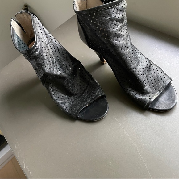 Jeremy Ho perforated leather open toe booties - Picture 4 of 5